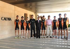 Calvià presenta el seu nou equip de triatló.