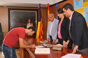 Presa de possessió de dos nous funcionaris.