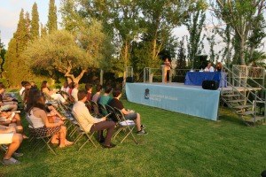 Lliurament de diplomes de les beques BeCalvià 2016.