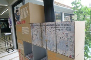 Expositor de l'Any Ramon Llull a l'Ajuntament.