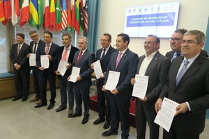 Declaració de 8 municipis de sol i platja.