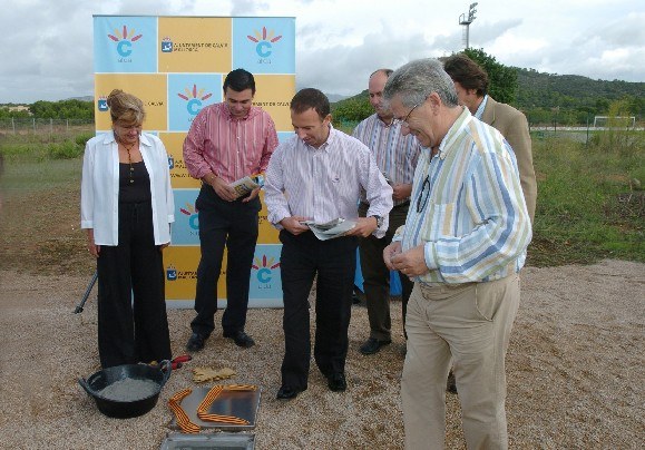 Primera pedra de la piscina de Son Ferrer.