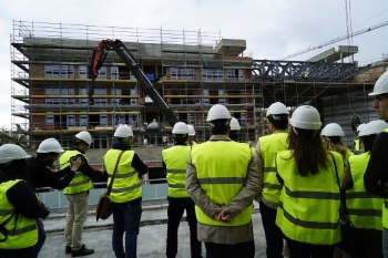 Visita a les obres de l'antic Hotel Jamaica.
