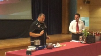 Miquel Calent, en el 'showcooking' de l'IFOC.