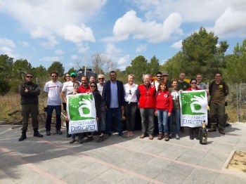 Recollits quasi mil quilos de residus a la Marina.
