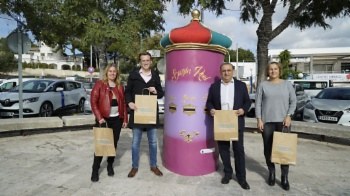 Campanya de suport al comerç 'Regala Calvià'.
