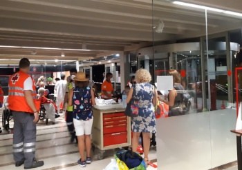 Reallotjades les persones usuàries de la Llar.