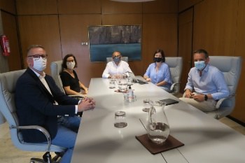 Audiència amb el cònsol britànic.