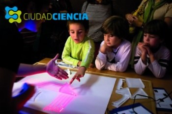 Ciudad Ciencia desvela els secrets de la llum.