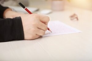 Proves certificats oficials de català de maig 2022.