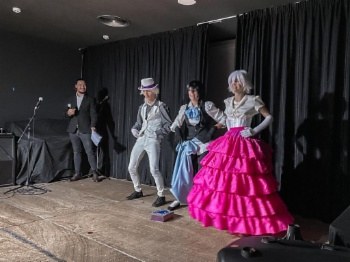 La Joventut de Calvià celebra el Friky Day.