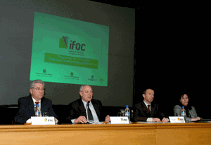 Entrega de diplomes als 316 alumnes de l'Ifoc.