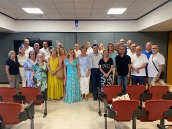 Ajuda a clubs de 3a edat a tramitar subvencions.