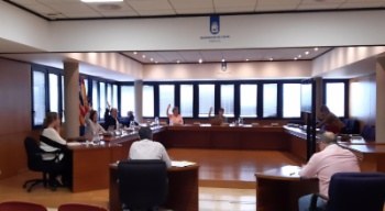 The Plenary Session approves Covid-19 measures.