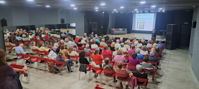imatge 1ª conferència (1).jpg