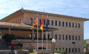 Apoyamos a los comerciantes en trámites, licencias y subvenciones. Fomentamos la modernización de locales, gestionamos los mercados anuales y temporales y colaboramos con el sector turístico para mejorar la oferta y atraer visitantes durante todo el año.