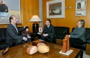 Nueva ayuda a la adopción internacional.