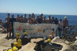 Jornada de limpieza de fondos marinos.