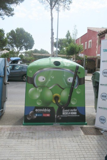 Campaña de reciclaje de vidrio.