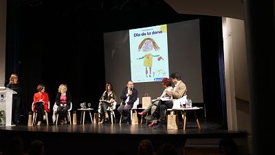 Actividades Dia de la Dona - mesa redonda.