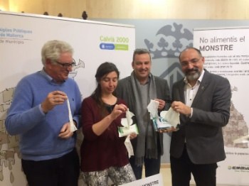Campaña contra las toallitas húmedas en el inodoro.