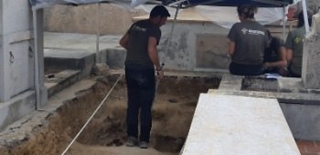 Localizado un cuerpo en la fosa de Calvià.