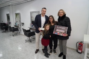 Ganadoras del I Concurso de Decoración Navideña.