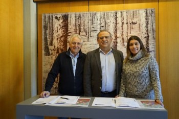 ASPANOB y NEMO reciben el cheque del Neula Parc.