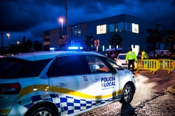 Controles policiales en zonas de ocio nocturno.