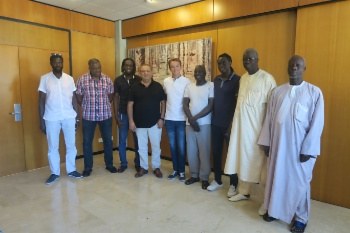 Reunión con residentes senegaleses.